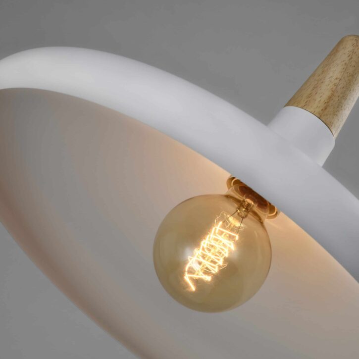 Metalen hanglamp in het wit