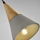 Grijze kegel verlichting met houten kop
