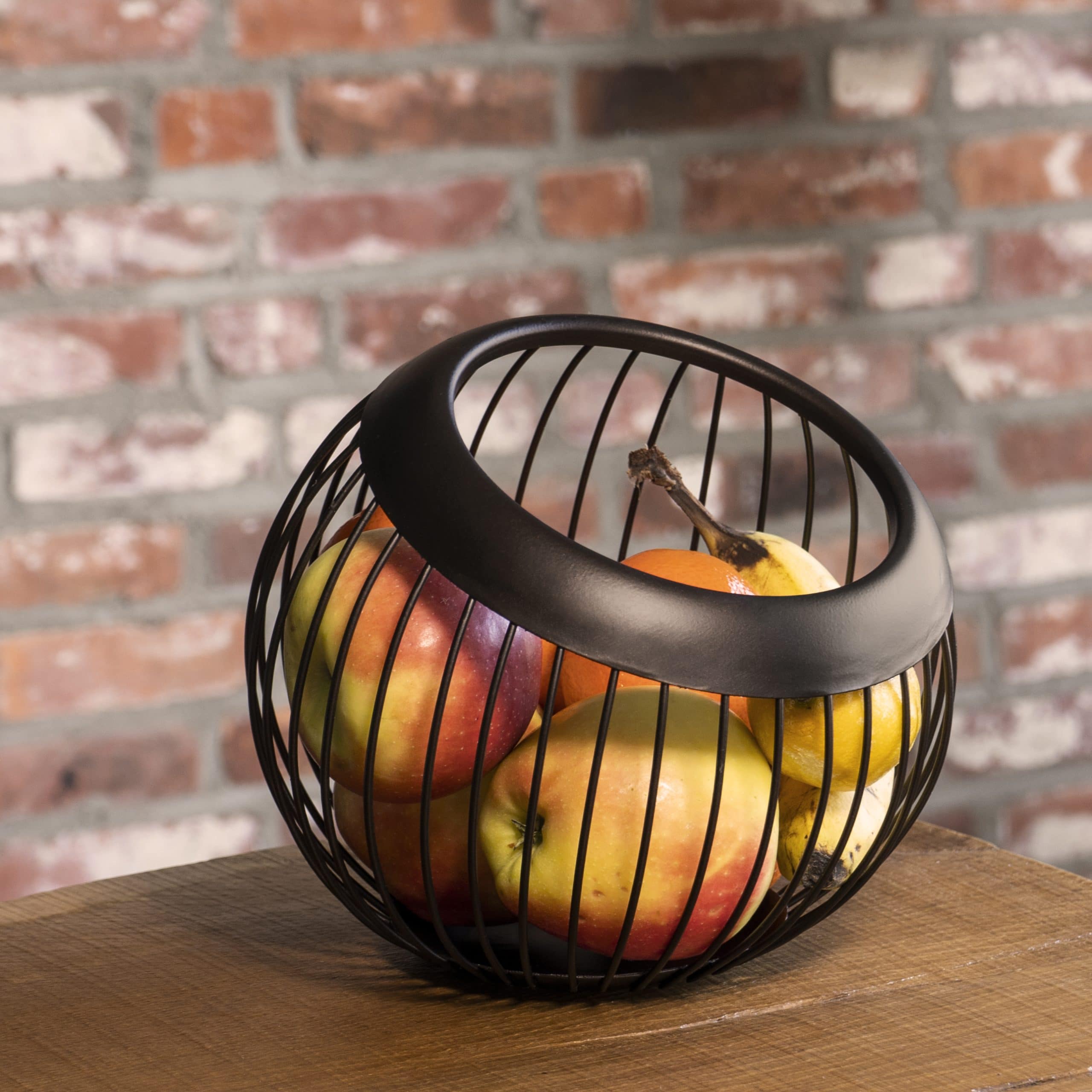 Bolvormige draadstalen fruitschaal