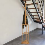 Houten QUVIO Kapstok met legplanken